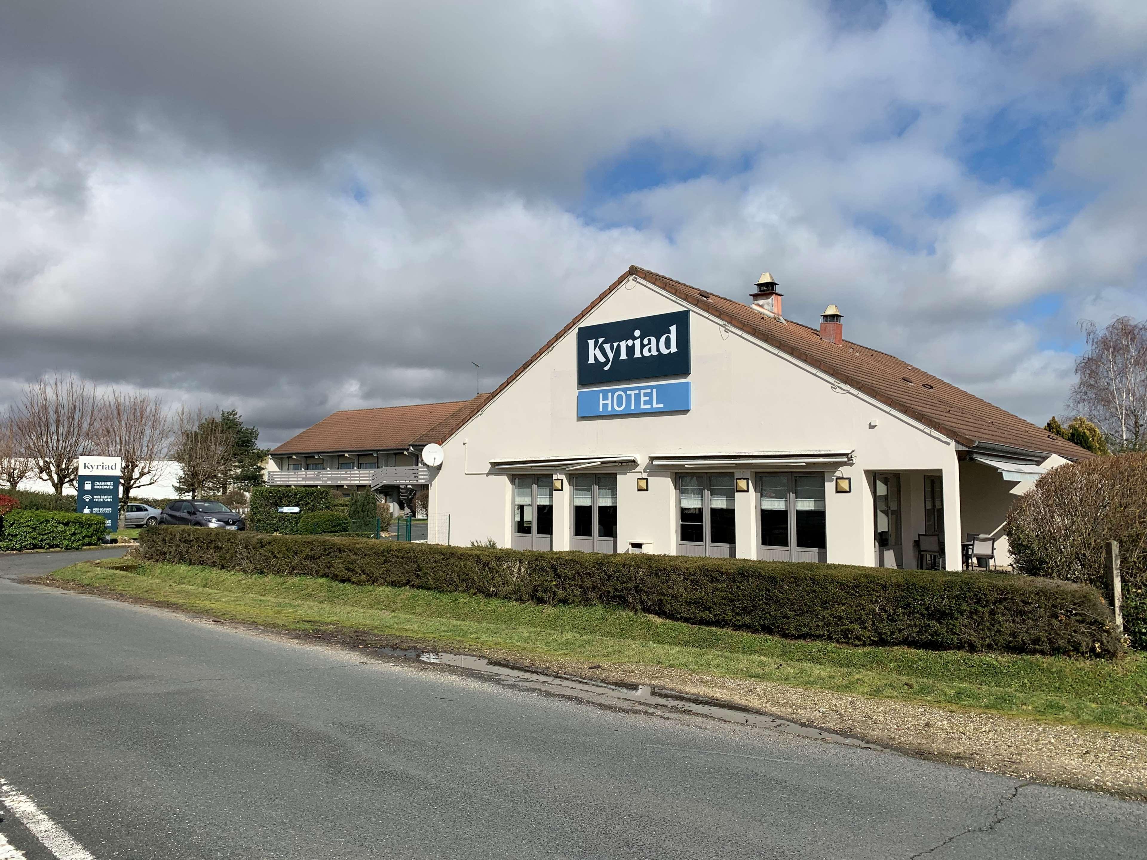 Kyriad Chateauroux - Saint-Maur Exterior foto
